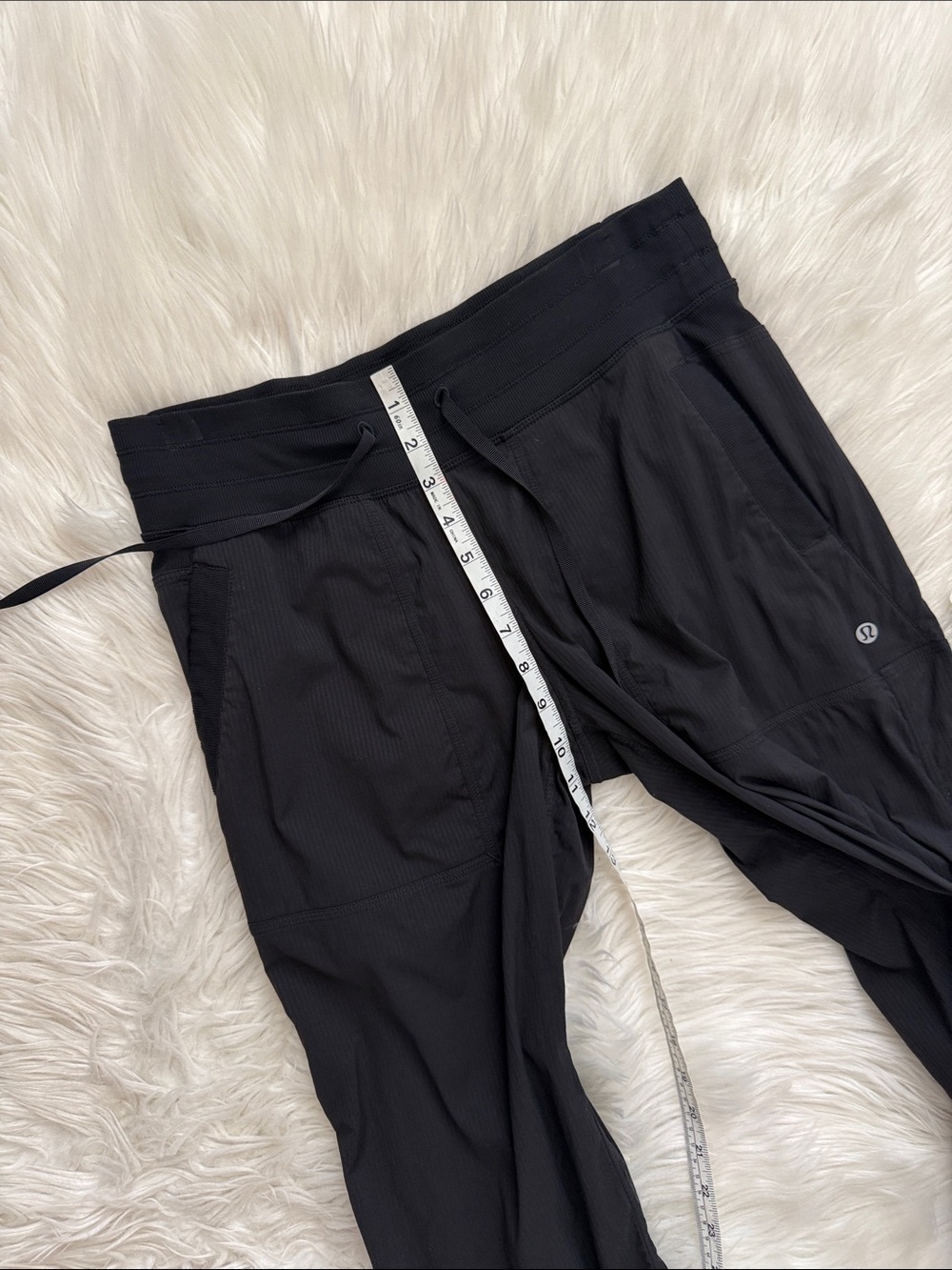 Lululemon Black Studio Pants Size 8 Tall - Picture 9 of 10